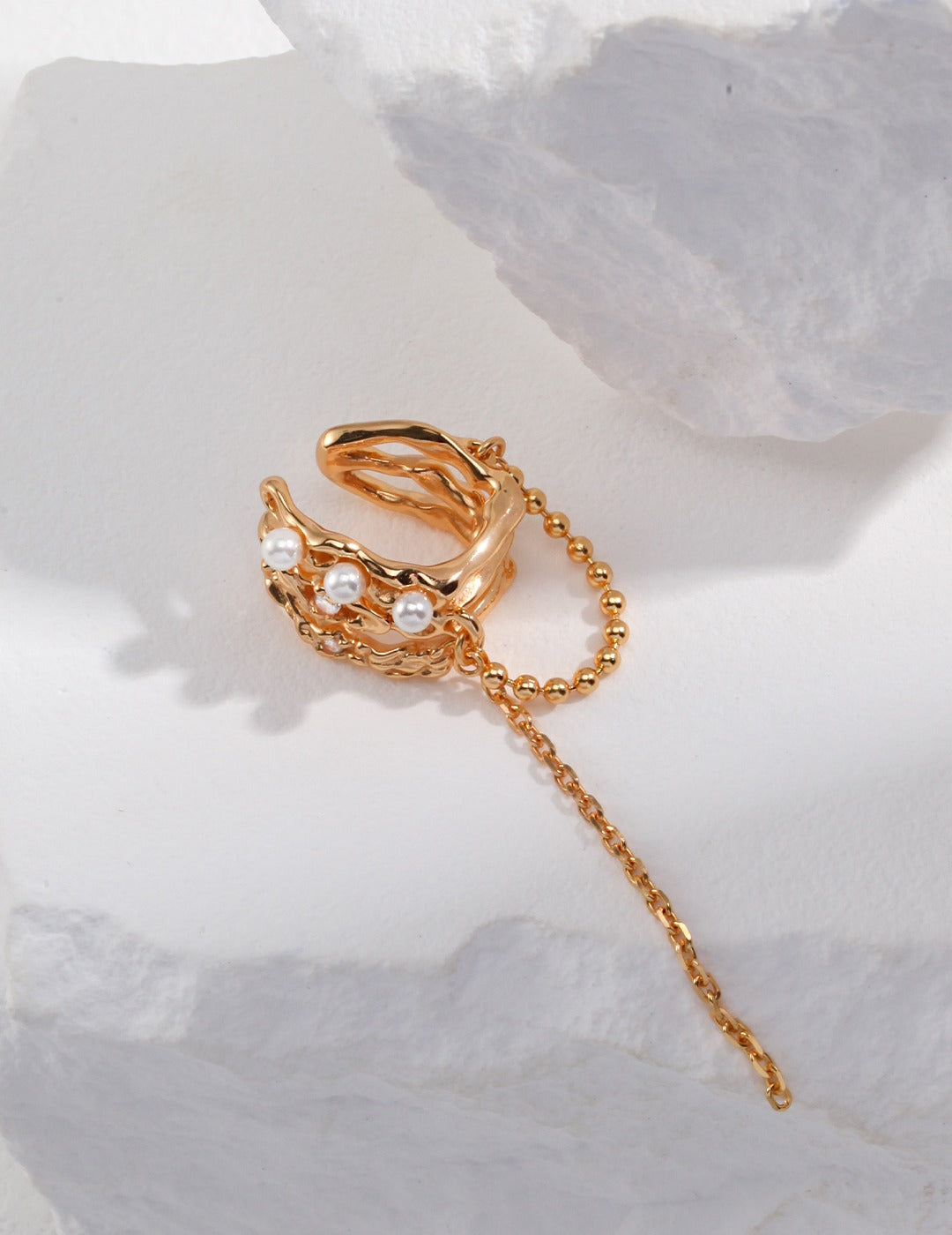 Pure silver shell pearl ear clip